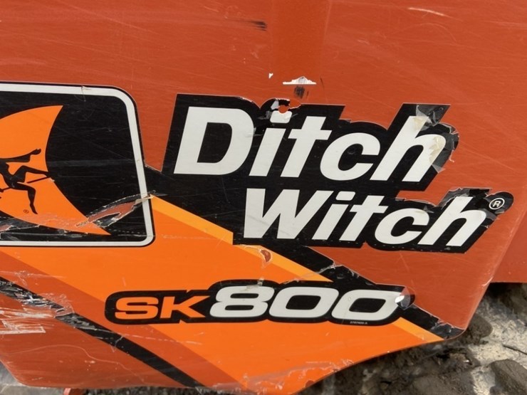2020-ditch-witch-sk800-image-19