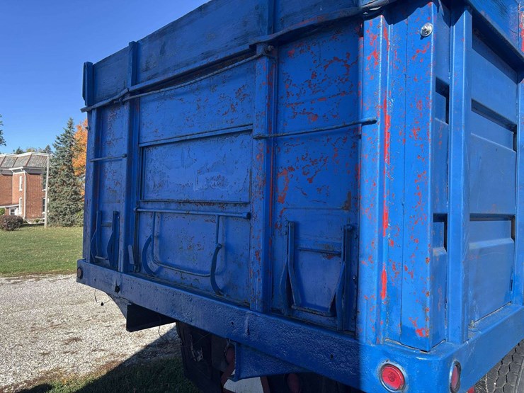 1980-international-s1900-image-33