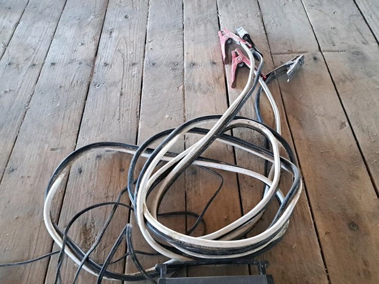 #110-•-battery-charger-&-jumper-cables-image-4