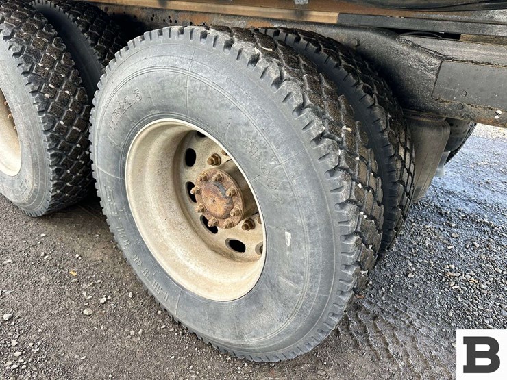 2008-peterbilt-386-image-49