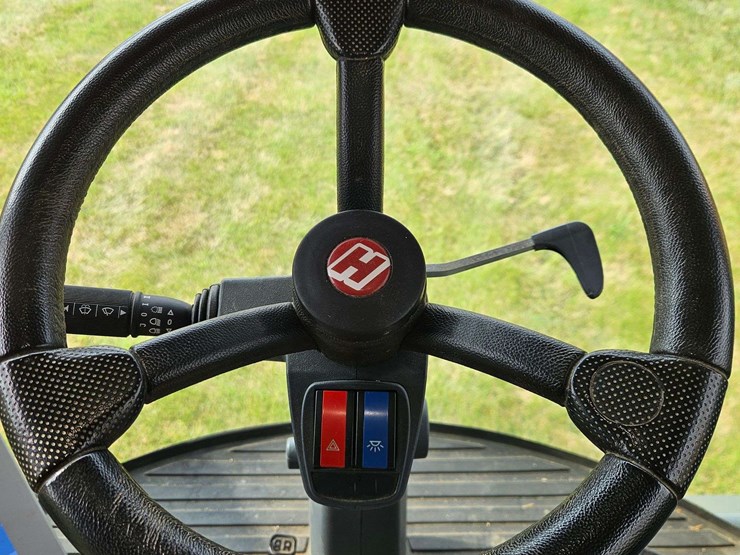 hagie-sts12-image-32