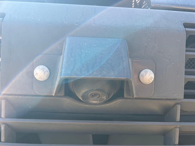 2020-deere-333g-image-26