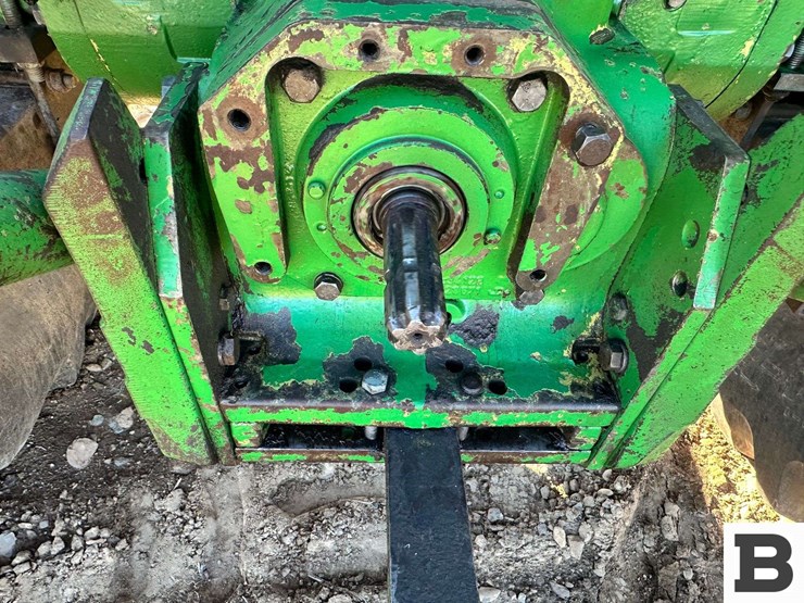john-deere-2840-image-25