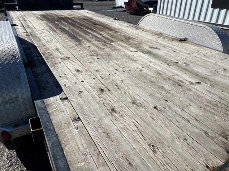 2008-pj-trailers-ch202-t/a-equipment-trailer-image-17