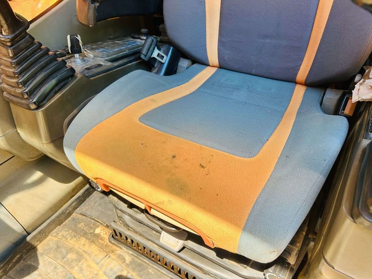 2010-doosan-dx180-lc-image-83