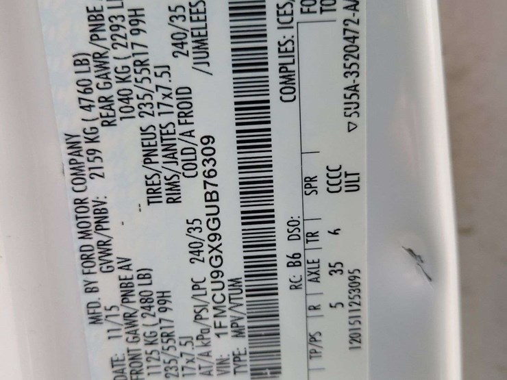 2016-ford-escape-image-28