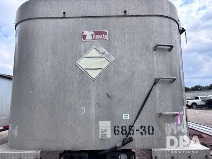 2006-travis-end-dump-image-22