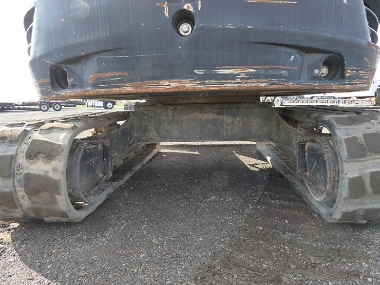 2017-kubota-kx080-image-22