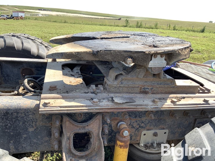 2002-caterpillar-c15-image-11