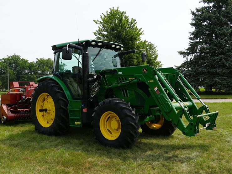 john-deere-6125r-image-2