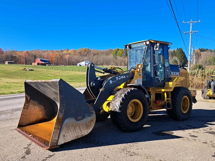 2018-deere-524k-image-1
