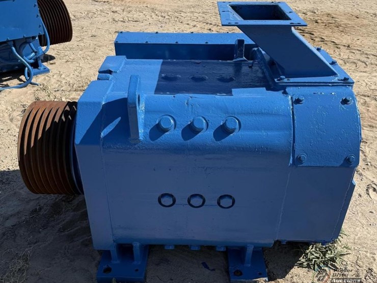 ge-1000hp-electric-traction-motor-image-2