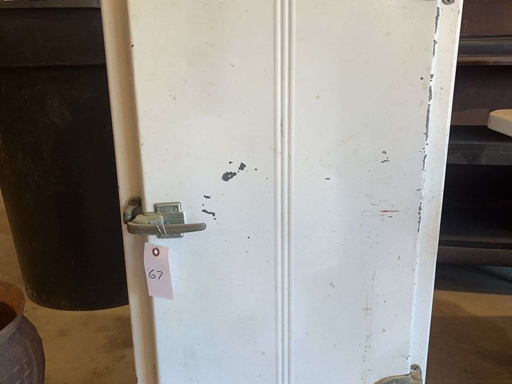 antique-refrigerator-with-ice-box-image-1