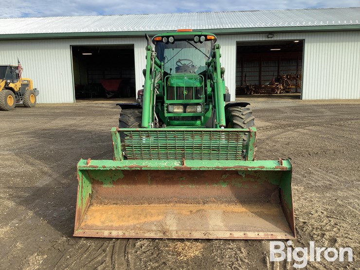 2006-john-deere-7520-image-2