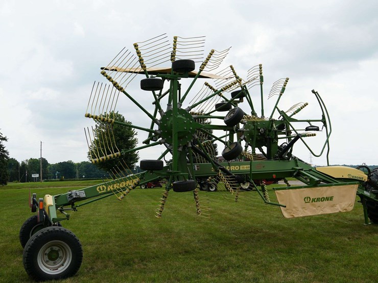 krone-swadro-twin-rotary-hay-rake-image-7