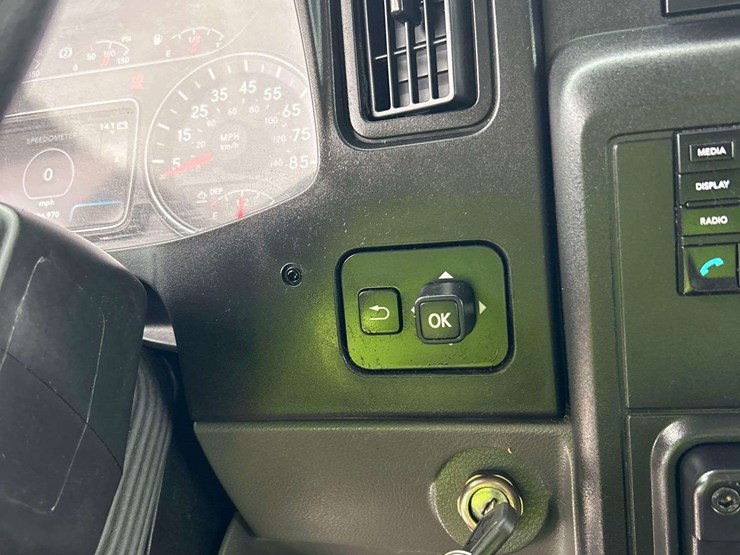 2021-international-mv607-image-19