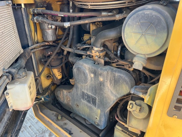 2019-caterpillar-299d2-xhp-image-17