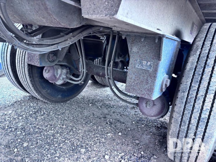 2006-travis-end-dump-image-28