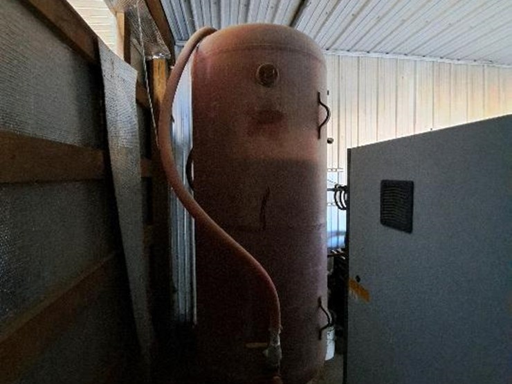 #166-•-2013-air-tank-image-2