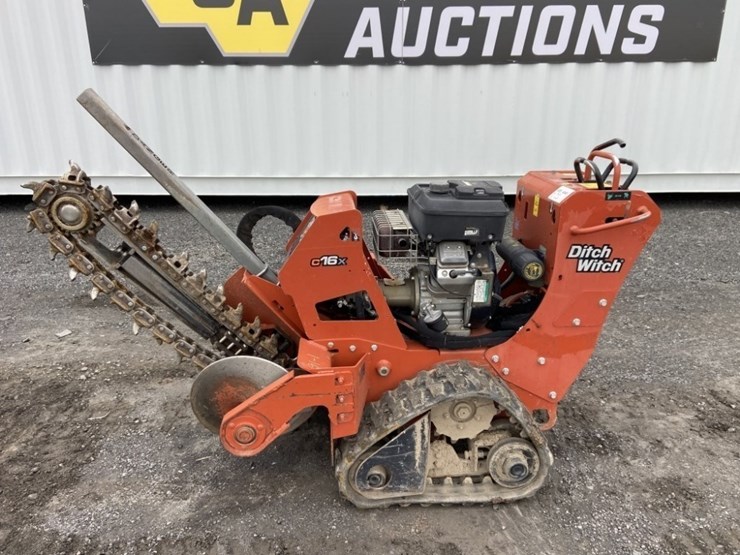 2017-ditch-witch-c16x-image-2