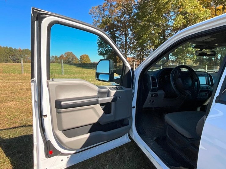 2019-ford-f150-xlt-image-15