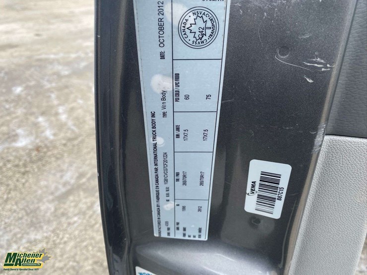 2012-chevrolet-silverado-2500hd-image-21