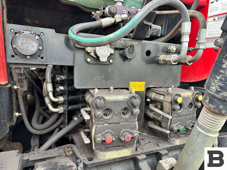 2008-massey-ferguson-8480-image-44