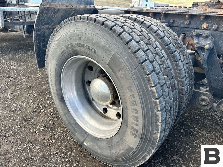 1999-kenworth-t800-image-43