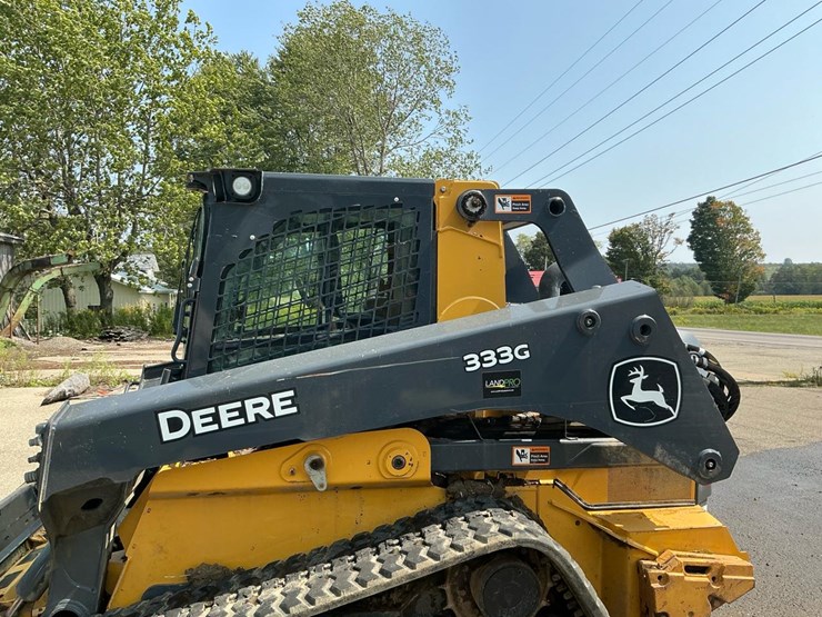 2019-deere-333g-image-40