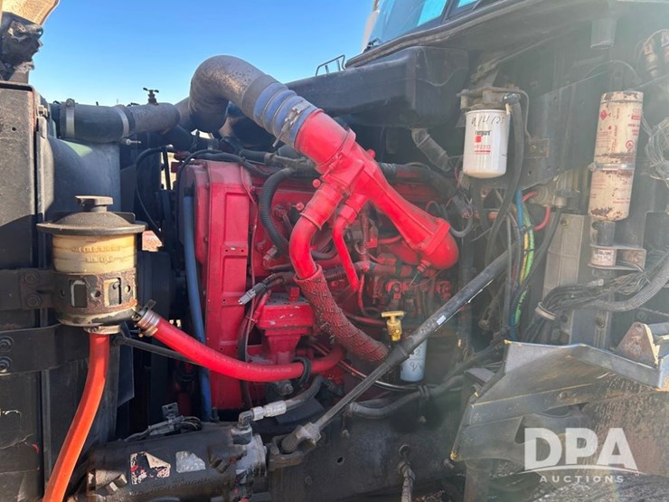 2004-international-9200i-image-35