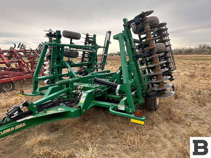 great-plains-2400tm-image-3