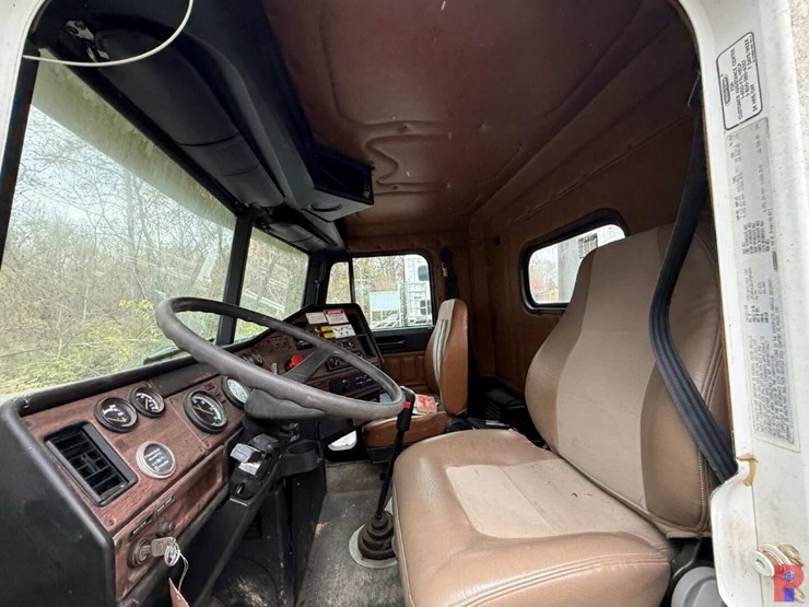 2000-national-600c-image-19