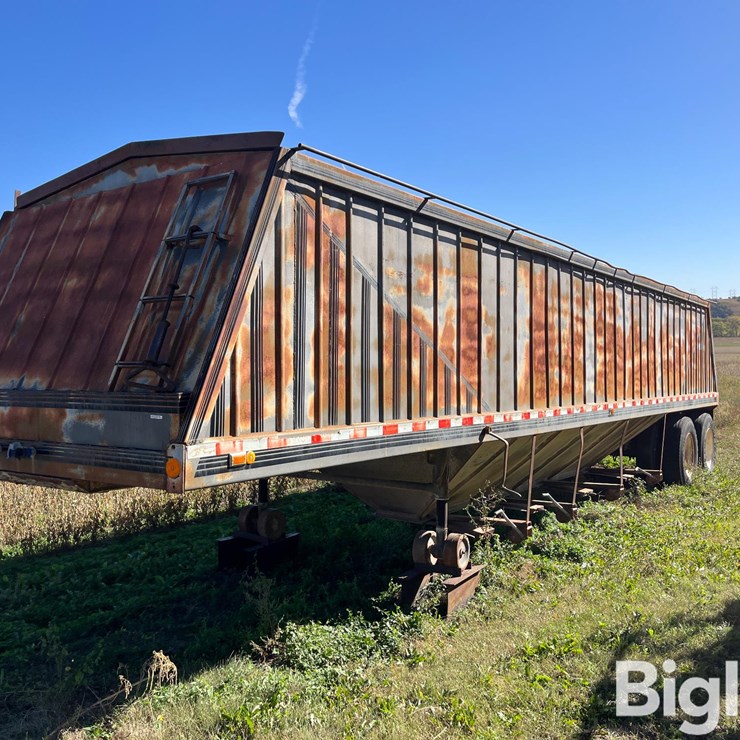 1952 SHOP BUILT TRAILER