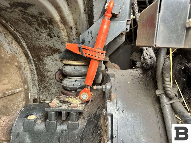 2008-massey-ferguson-8480-image-49