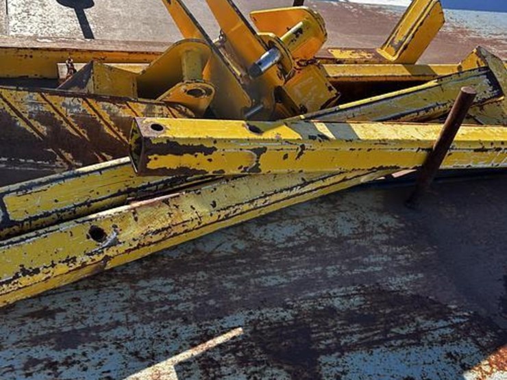 forum-pipe-wrangler-3500-hydraulic-cat-walk-image-12