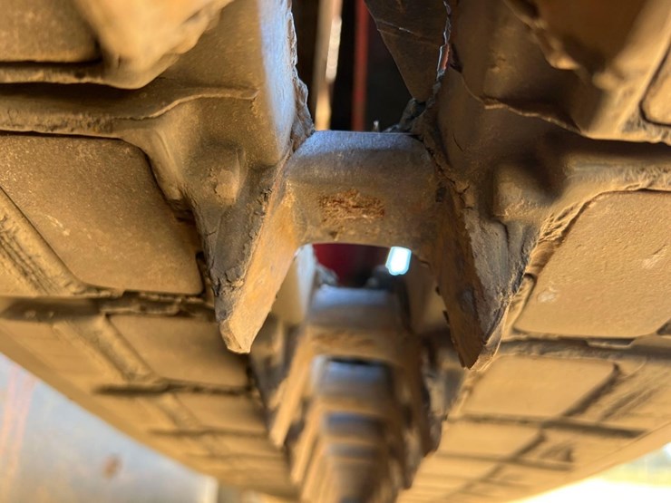 2012-takeuchi-tl230-image-16