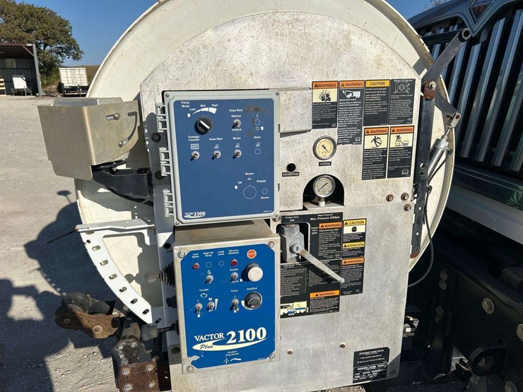 2012-international-workstar-7500-image-11