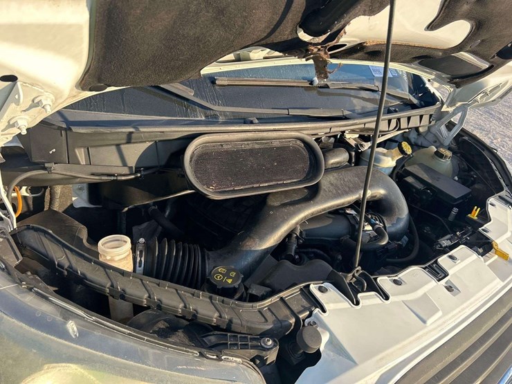 2016-ford-transit-image-8