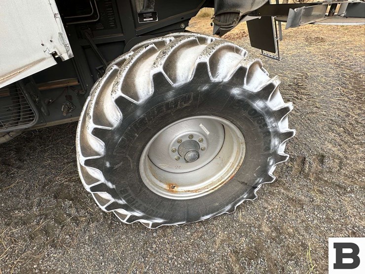 2008-gleaner-r75-image-29