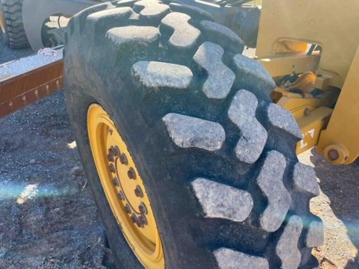 2018-deere-672g-image-6