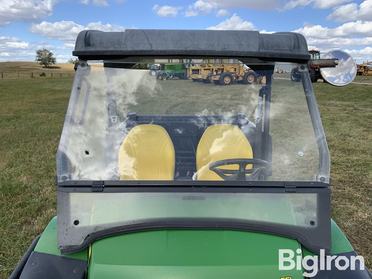 2014-john-deere-gator-image-15