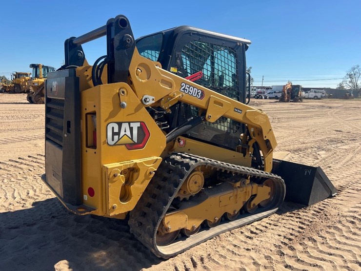 2020-caterpillar-259d3-image-4