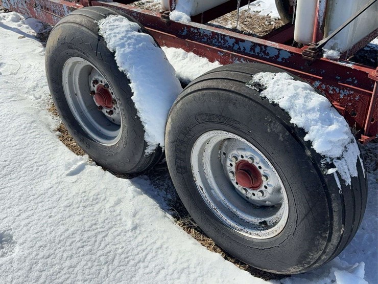 1000-gallon-poly-fertilizer-tank-image-9