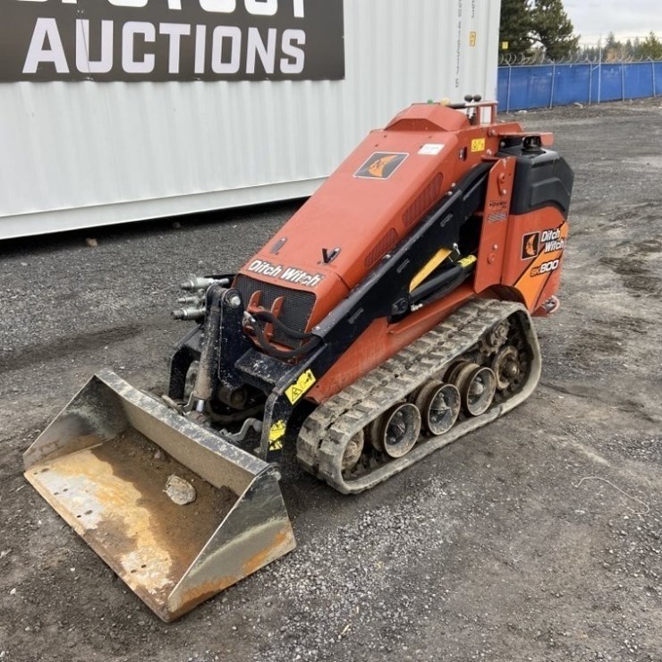 2021 DITCH WITCH SK800