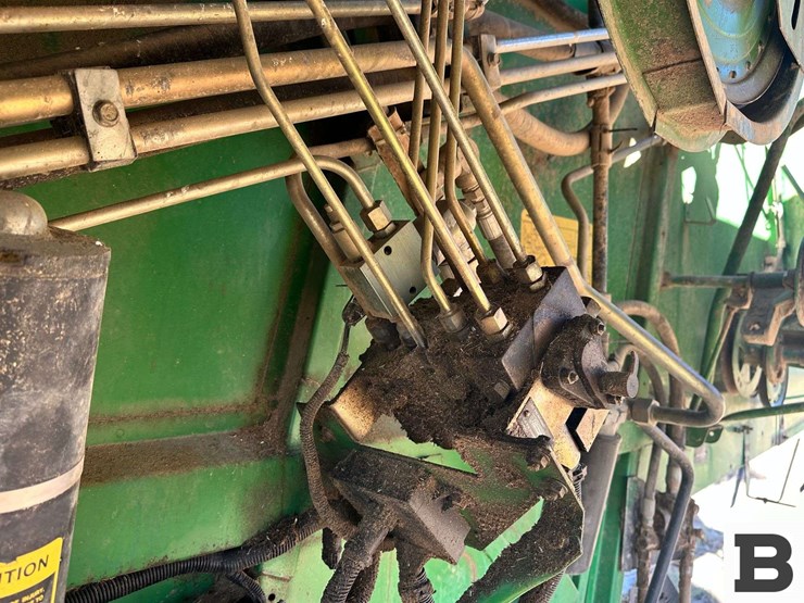 1993-john-deere-9600-image-36