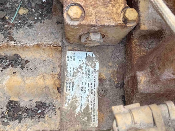 2001-caterpillar-3508-image-13