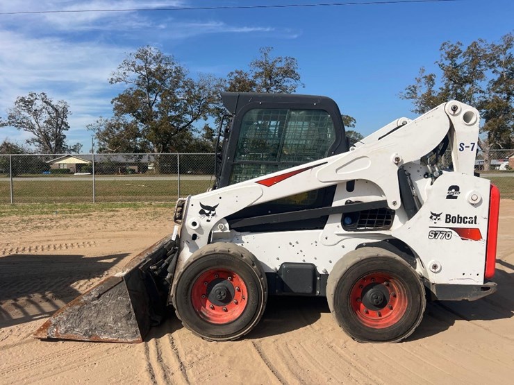 2022-bobcat-s770-image-1