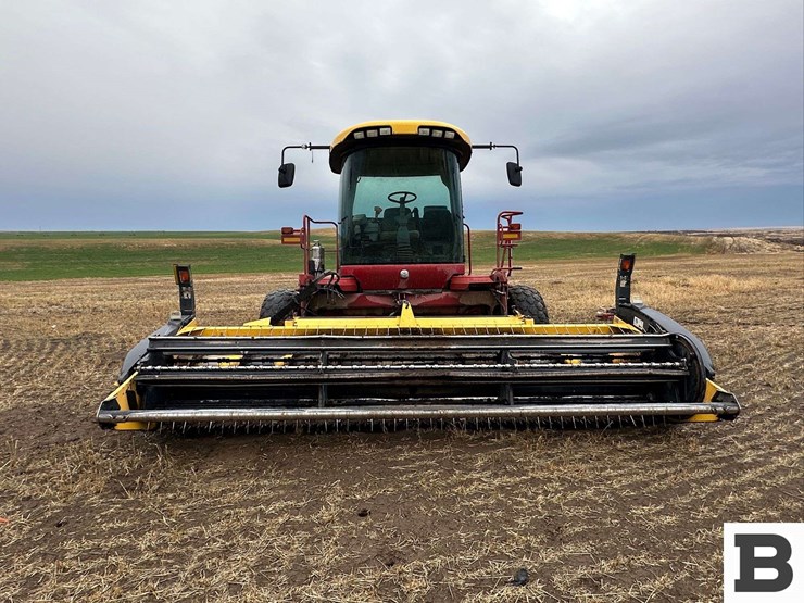 2009-new-holland-h8040-image-8