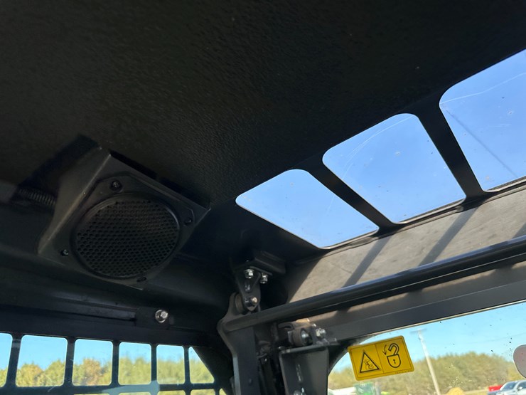 kubota-svl75-2-image-51