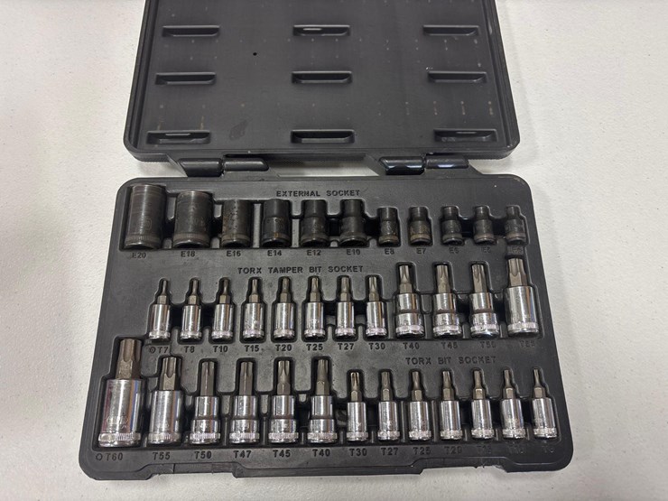 assorted-tools-set-image-3